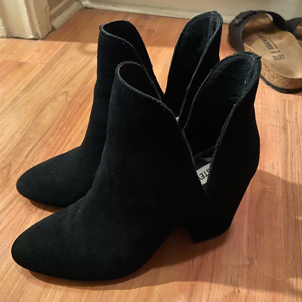 Steve Madden Rookie Cut-Out Booties